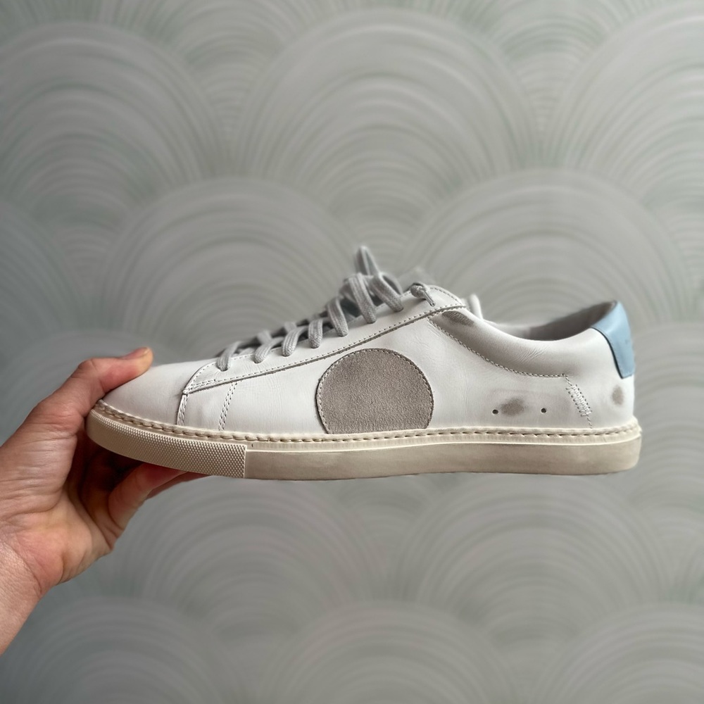 Brand New Olivia Cabell womens White and Gray Sneakers size 10